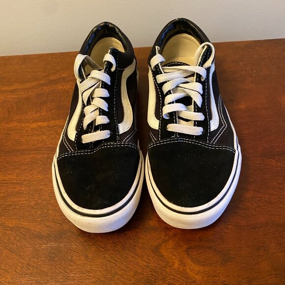 Vans Old Skool Black and White Women's Sneakers - Picture 4 of 5